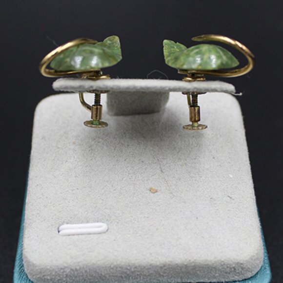 KREMENTZ JADE AND PEARL BROOCH AND EARRINGS - Picture 5 of 10